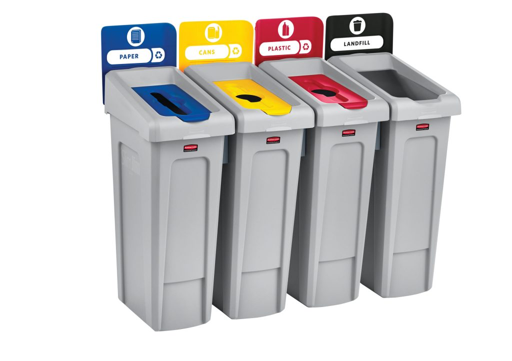Station de recyclage à 4 voies / déchets, papier, plastique, bouteilles