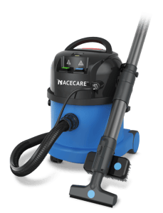 Battery carpet extractor